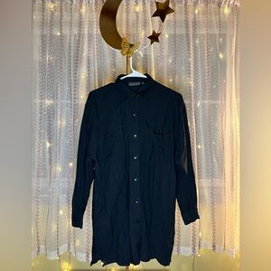 Classic and Versatile: Long Black Long-Sleeved Shirt